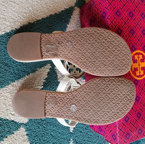 》SOLD《{Tory Burch} Spark Gold Fringe Miller - Picture 8 of 8